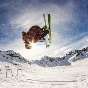 【500彩票官网】红魔传承的裂痕与纽带，探析曼联与92班之间复杂难解的情感纠葛